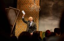 Short Take: The Connective Tissue of Huntington’s  ‘Stand Up If You’re Here Tonight’