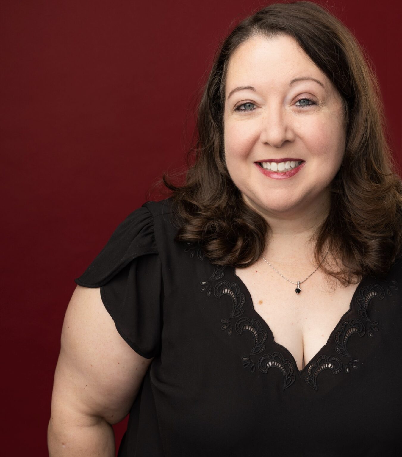 Theater Mirror’s Kilian Melloy Interviews Lyric Stage’s Courtney O ...